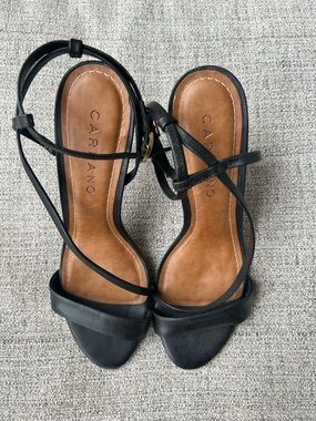 CARRANO Black Strappy Leather Sandals